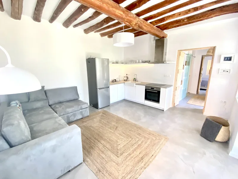 Svolis Townhouse, Living Room