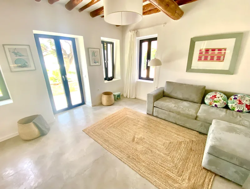 Svolis Townhouse, Living Room